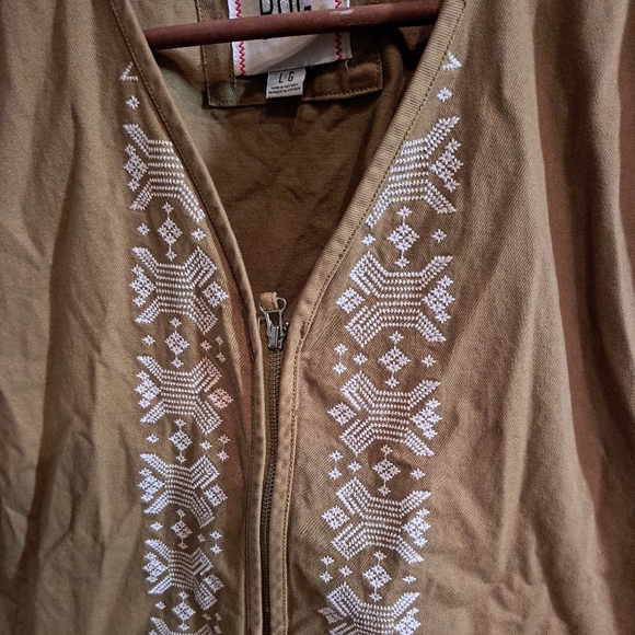 BDG Embroidered Green Vest Urban Outfitters - Picture 5 of 14